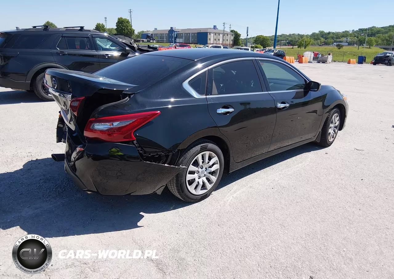 2018 Nissan Altima 2.5 S VIN:1N4AL3AP5JC244807 - 4