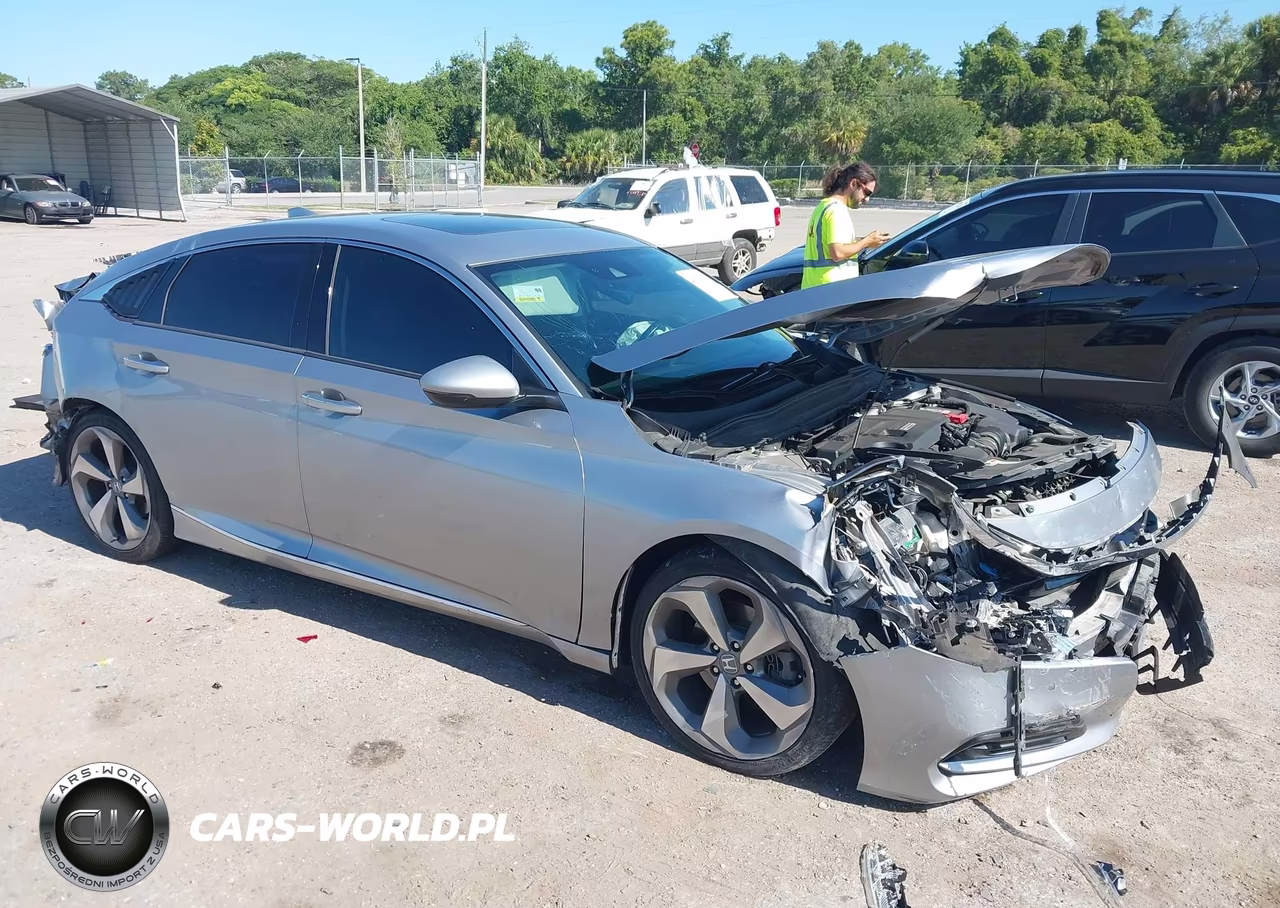 2019 Honda Accord Touring 2.0T