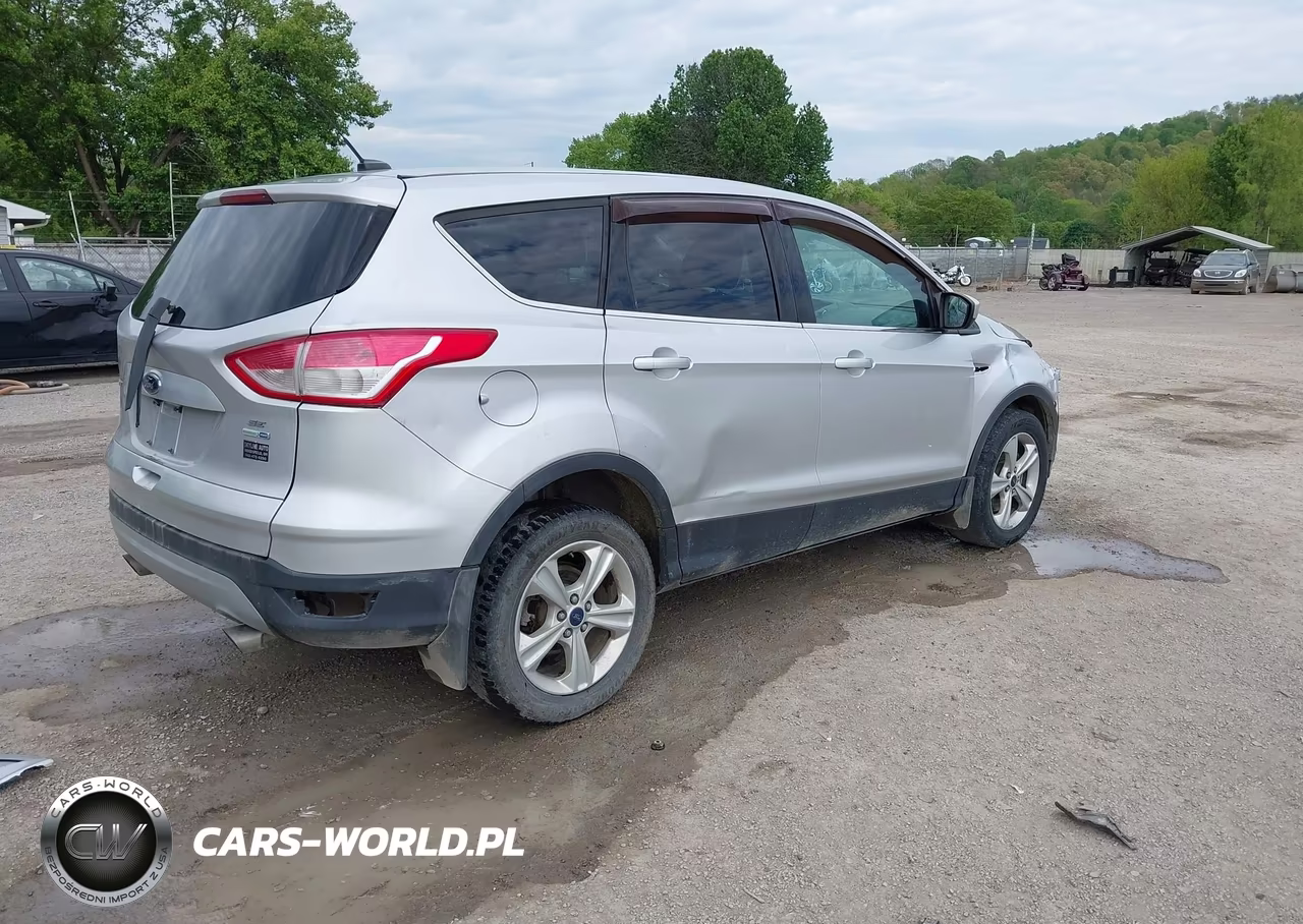 2015 Ford Escape Se VIN:1FMCU9G97FUB38156 - 4