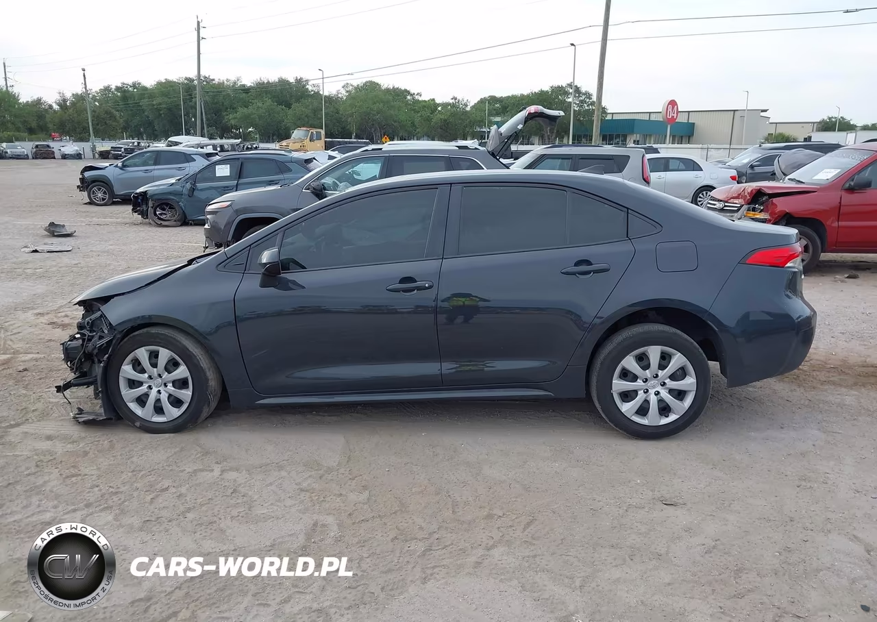 2025 Toyota Corolla Hybrid Le VIN:JTDBCMFE6S3072817 - 15