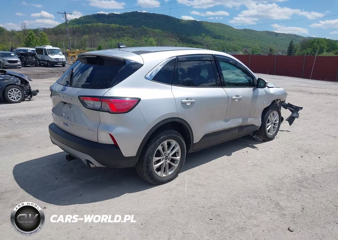 2020 Ford Escape Se VIN:1FMCU9G66LUC72058 - 4