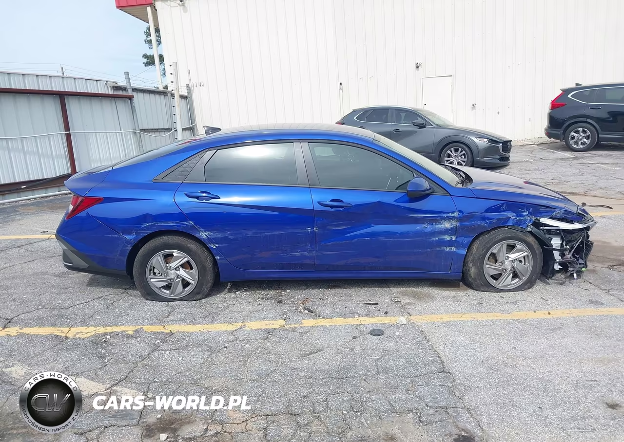 2026 Hyundai Elantra Se VIN:KMHLL4DG5TU107377 - 13