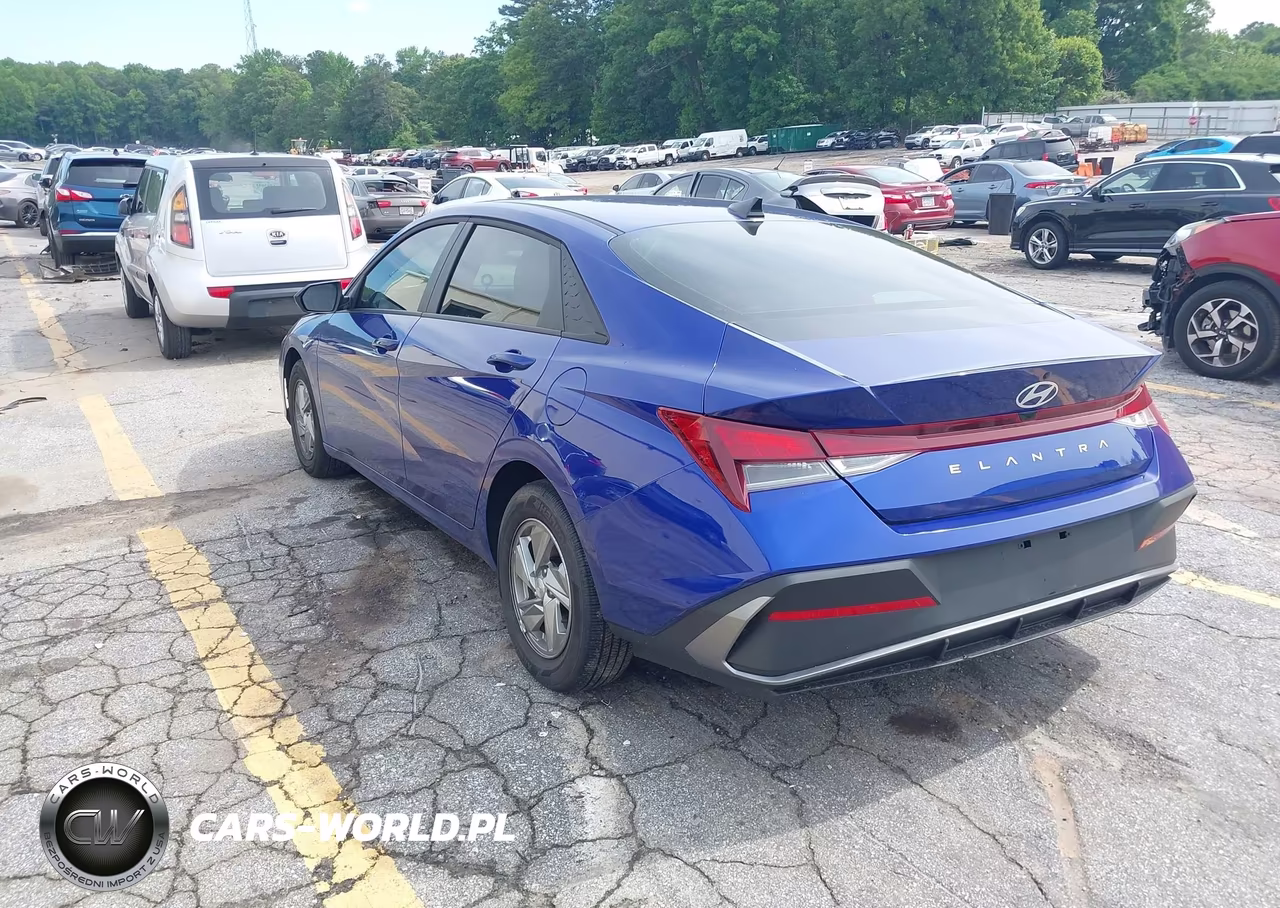 2026 Hyundai Elantra Se VIN:KMHLL4DG5TU107377 - 3