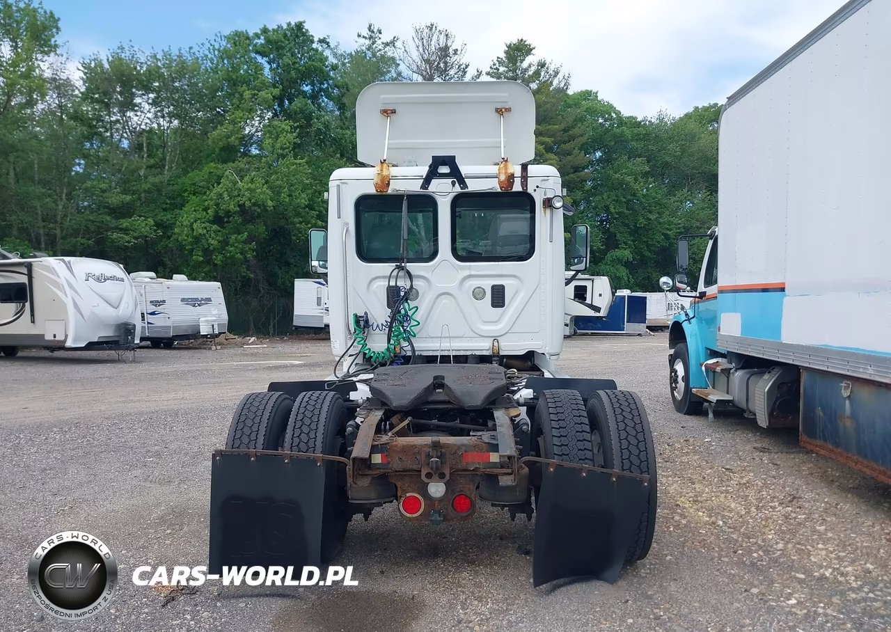 2013 Freightliner Cascadia 113 VIN:1FUBGADV3DLBW3533 - 15