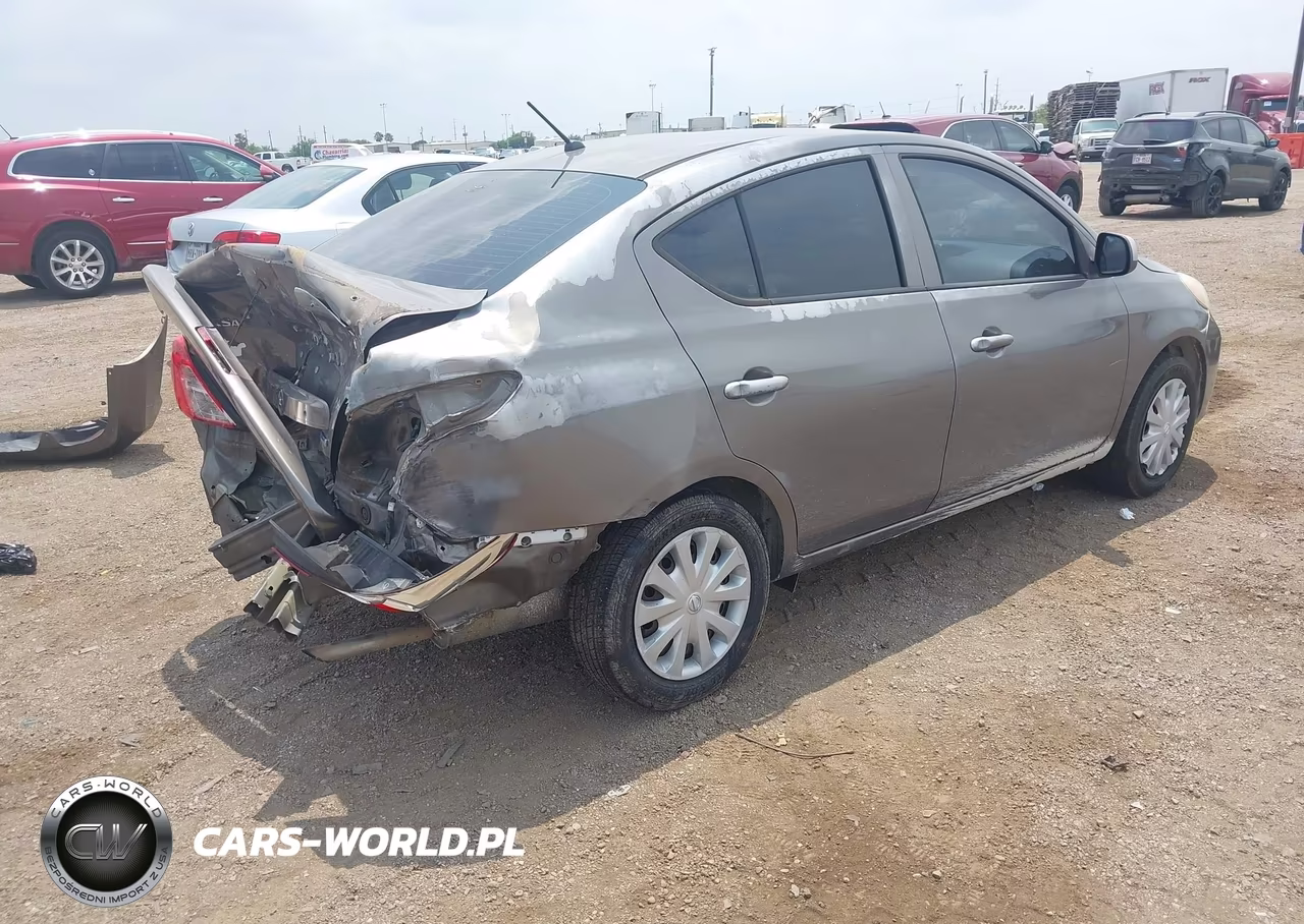 2014 Nissan Versa 1.6 S+ VIN:3N1CN7AP9EL869633 - 4