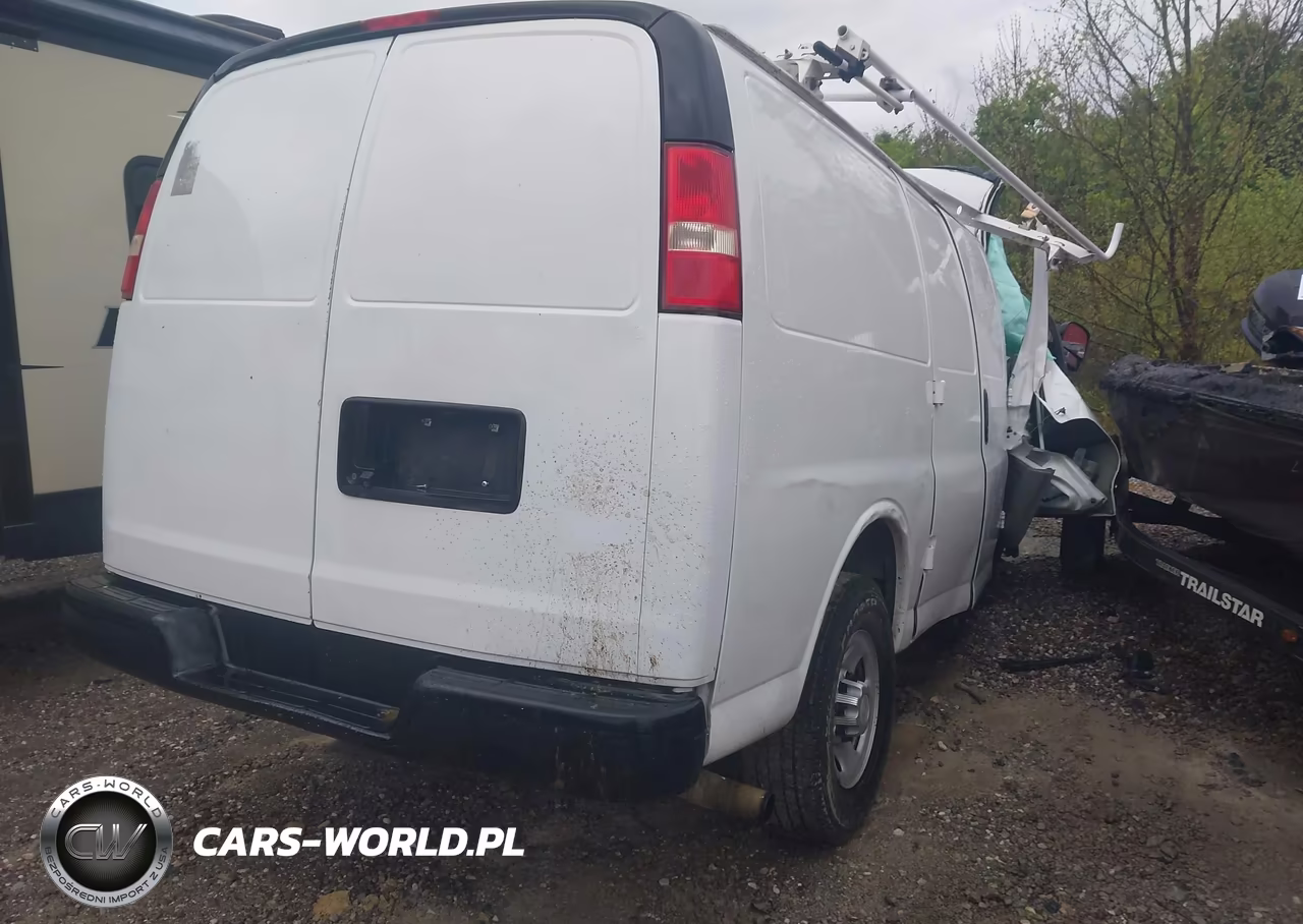 2016 Chevrolet Express 2500 Work Van VIN:1GCWGAFF7G1120261 - 4