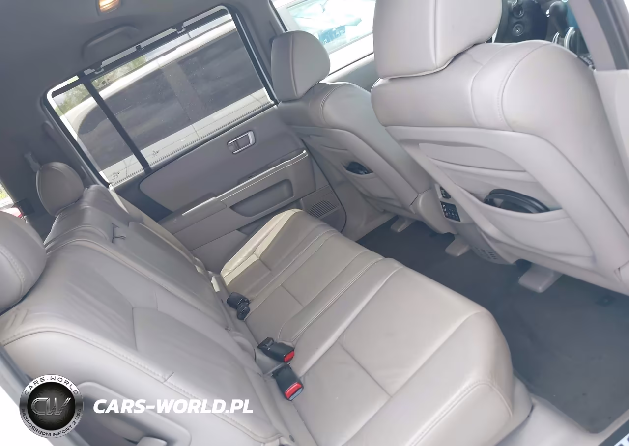 2010 Honda Pilot Touring VIN:5FNYF3H95AB005817 - 8