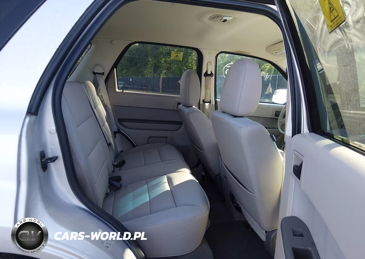 2012 Ford Escape Hybrid VIN:1FMCU5K31CKA30246 - 8