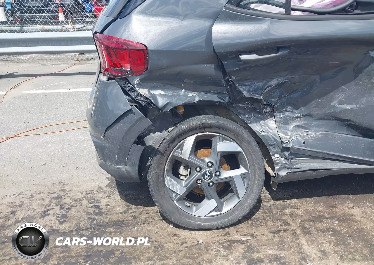 2024 Hyundai Venue Limited VIN:KMHRC8A36RU301590 - 6