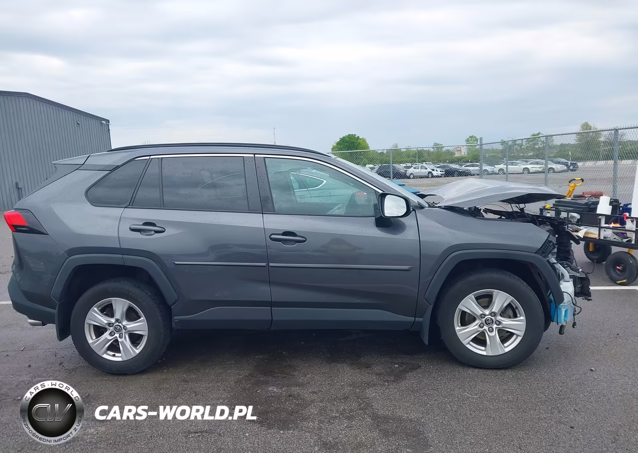 2020 Toyota Rav4 Xle VIN:2T3P1RFV0LC081621 - 13