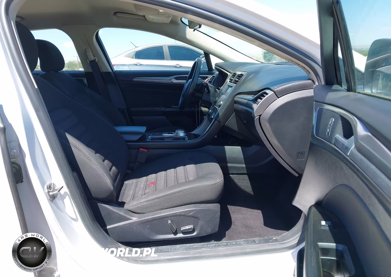 2017 Ford Fusion Se VIN:3FA6P0HD1HR252564 - 5
