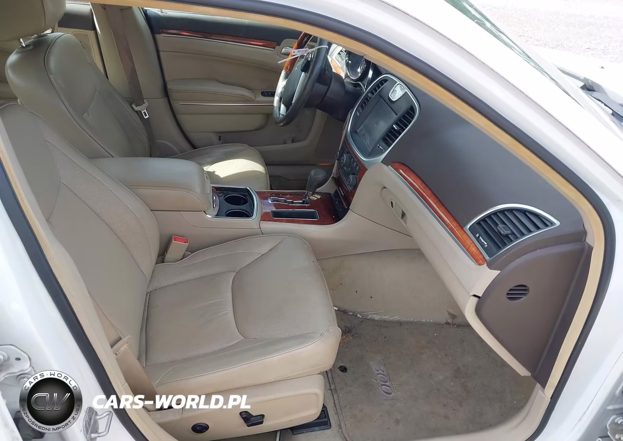 2011 Chrysler 300C VIN:2C3CA6CTXBH596062 - 5