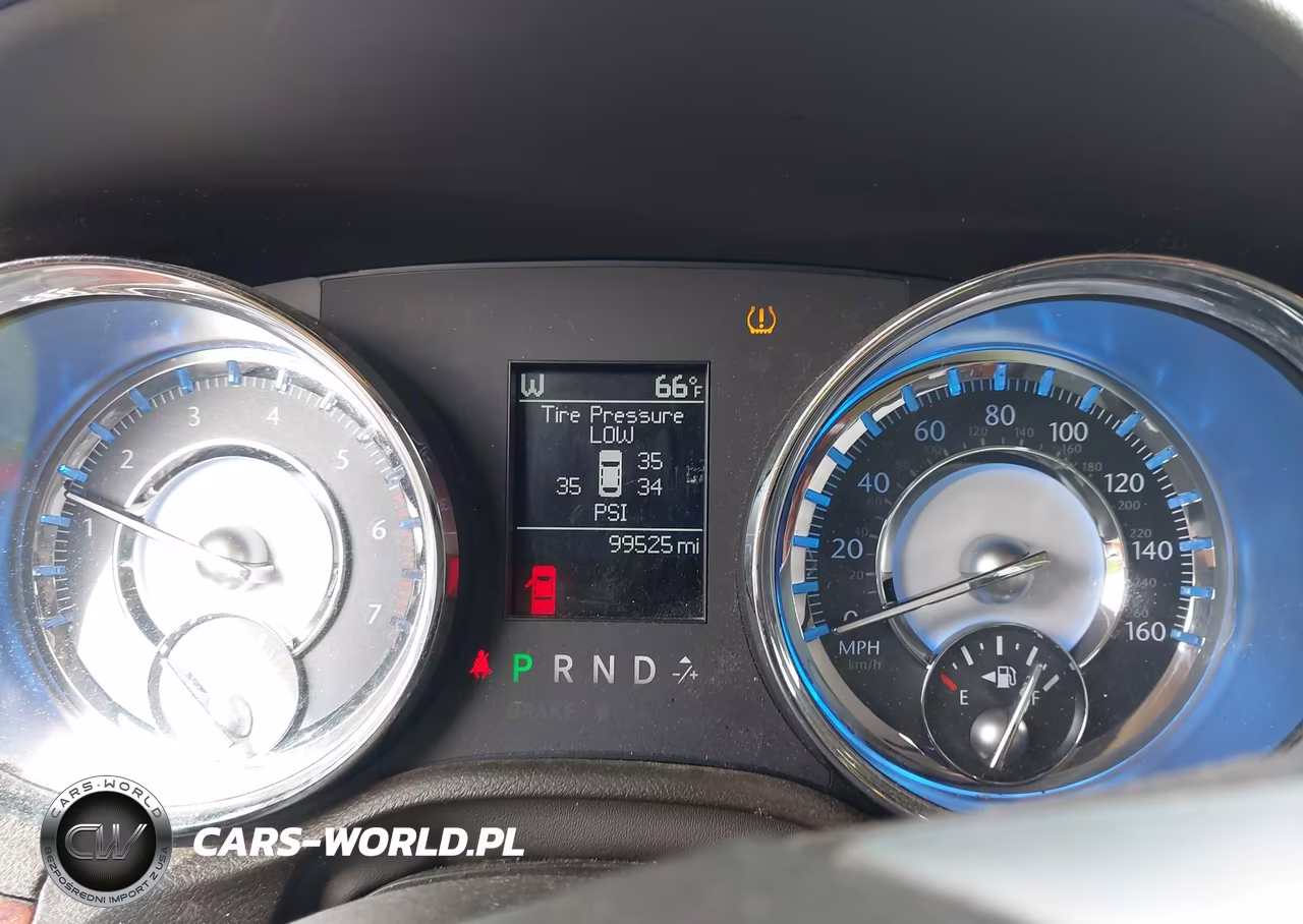 2011 Chrysler 300C VIN:2C3CA6CTXBH596062 - 7