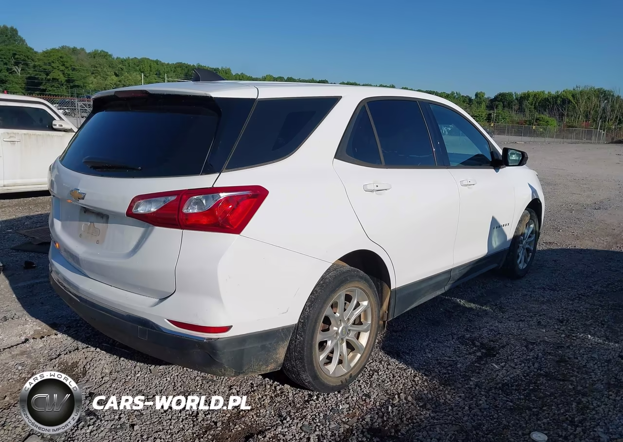 2018 Chevrolet Equinox Ls VIN:2GNAXHEV2J6214605 - 4