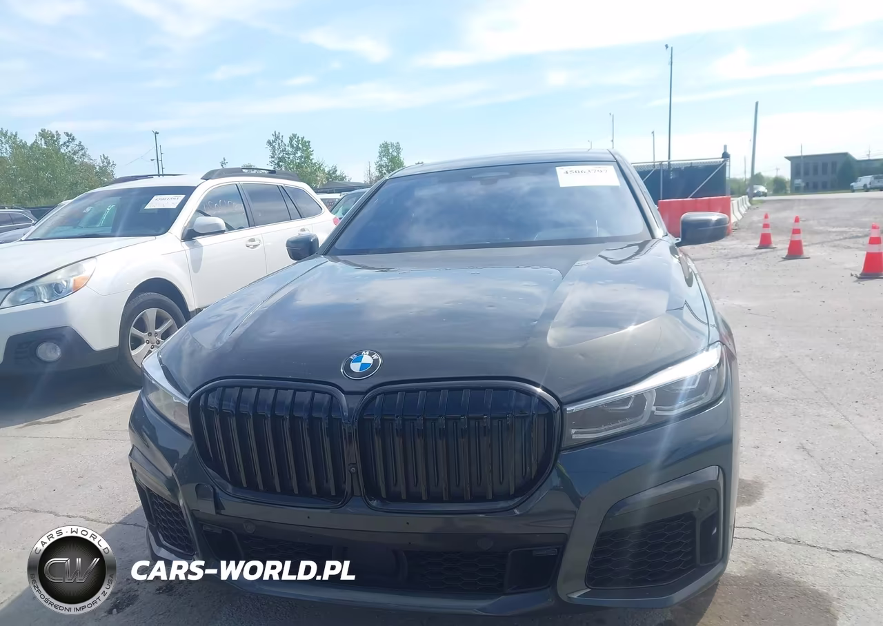 2021 BMW M760I xDrive VIN:WBA7U6C04MCF49996 - 12
