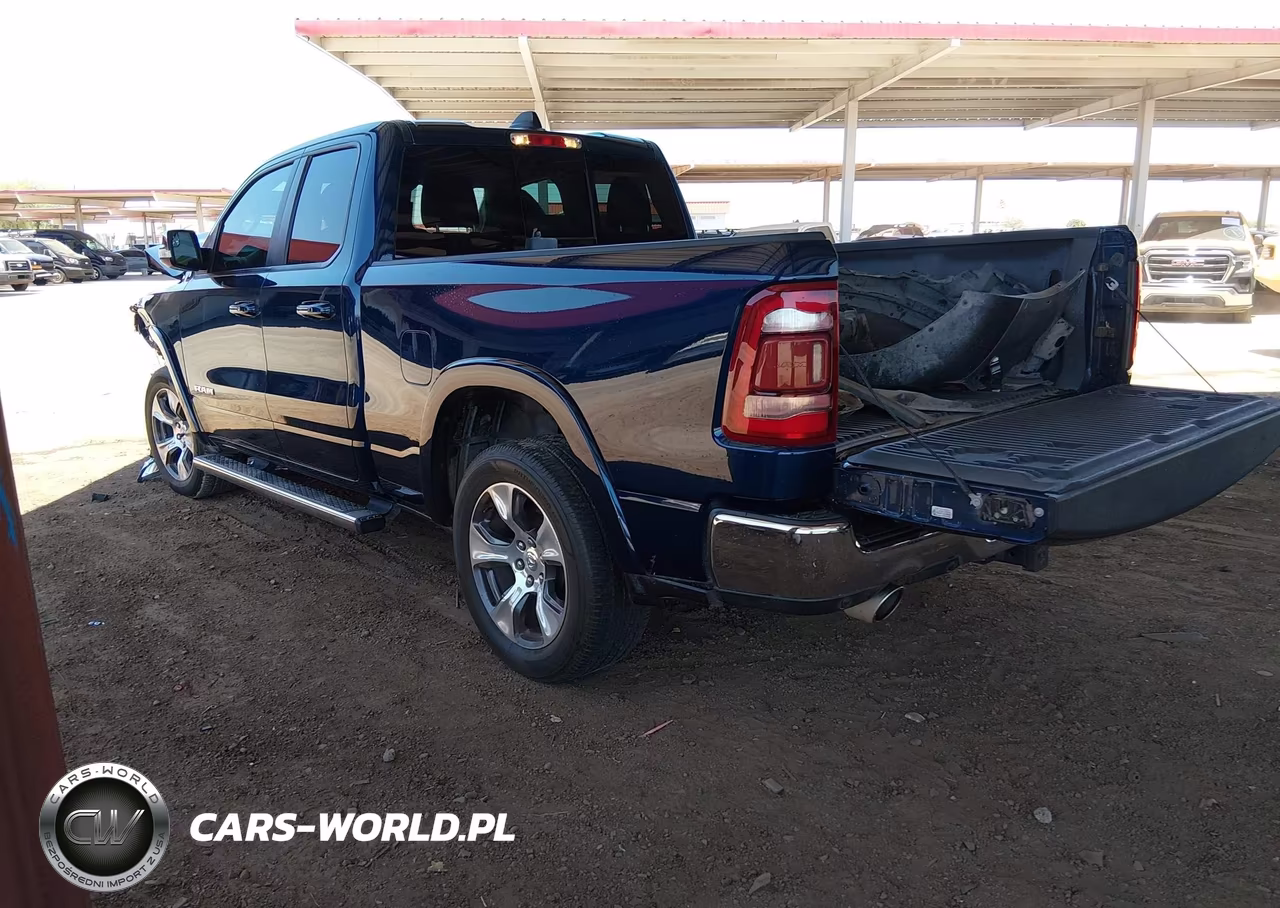 2019 Ram 1500 Laramie 4X4 6'4 Box VIN:1C6SRFDT4KN511424 - 3