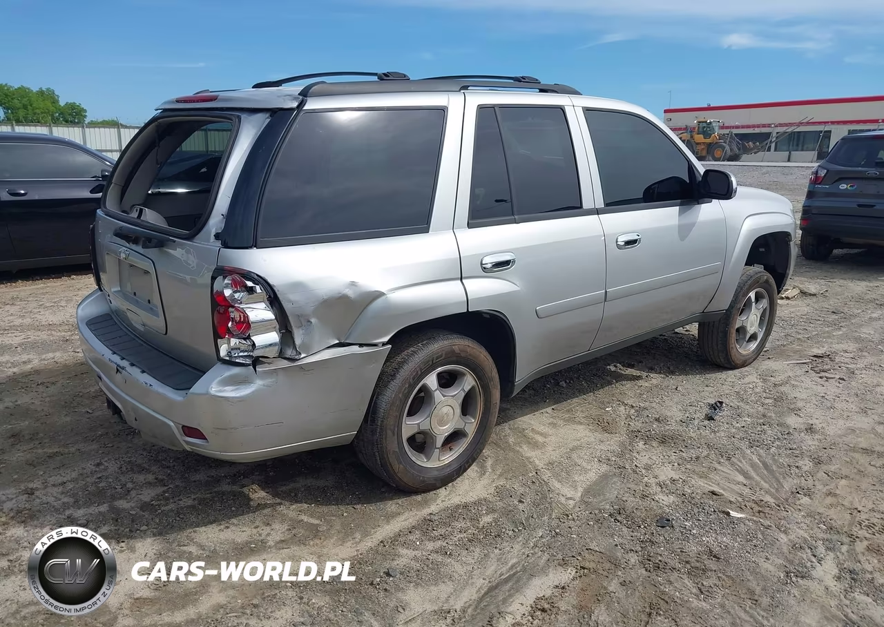 2008 Chevrolet Trailblazer Lt VIN:1GNDT13S182144904 - 4