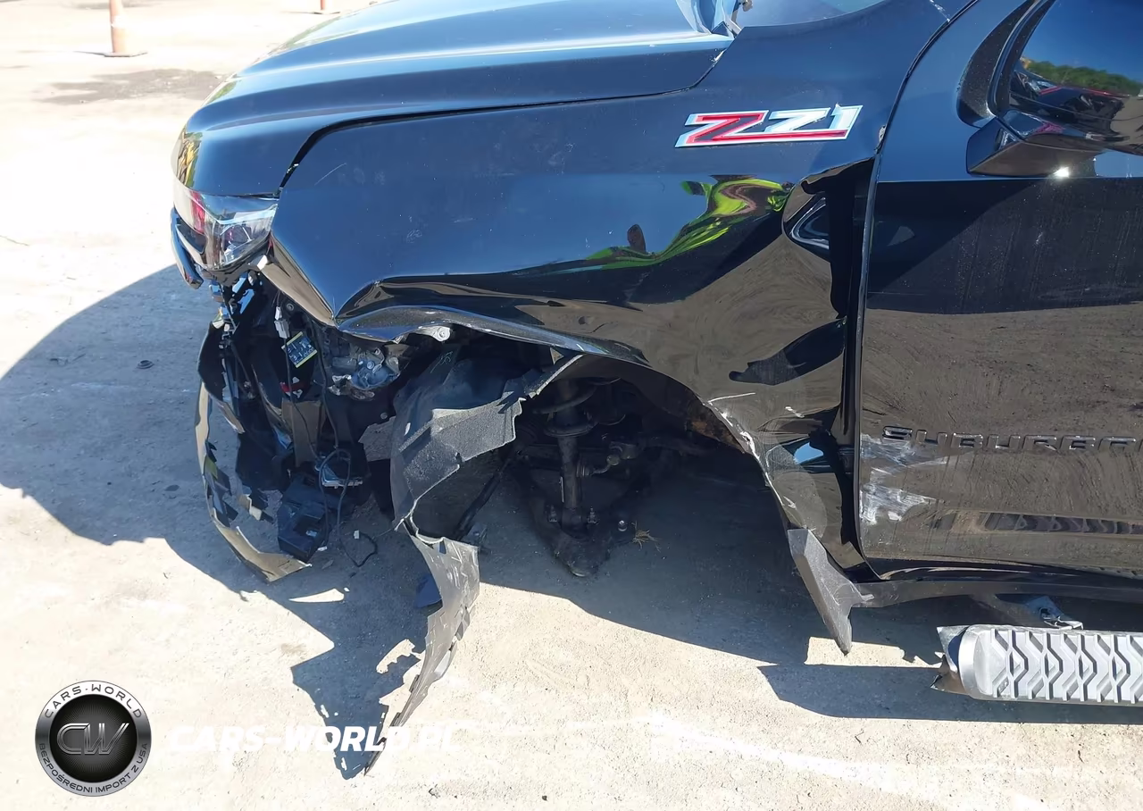 2023 Chevrolet Suburban 4Wd Z71 VIN:1GNSKDKD7PR366500 - 17