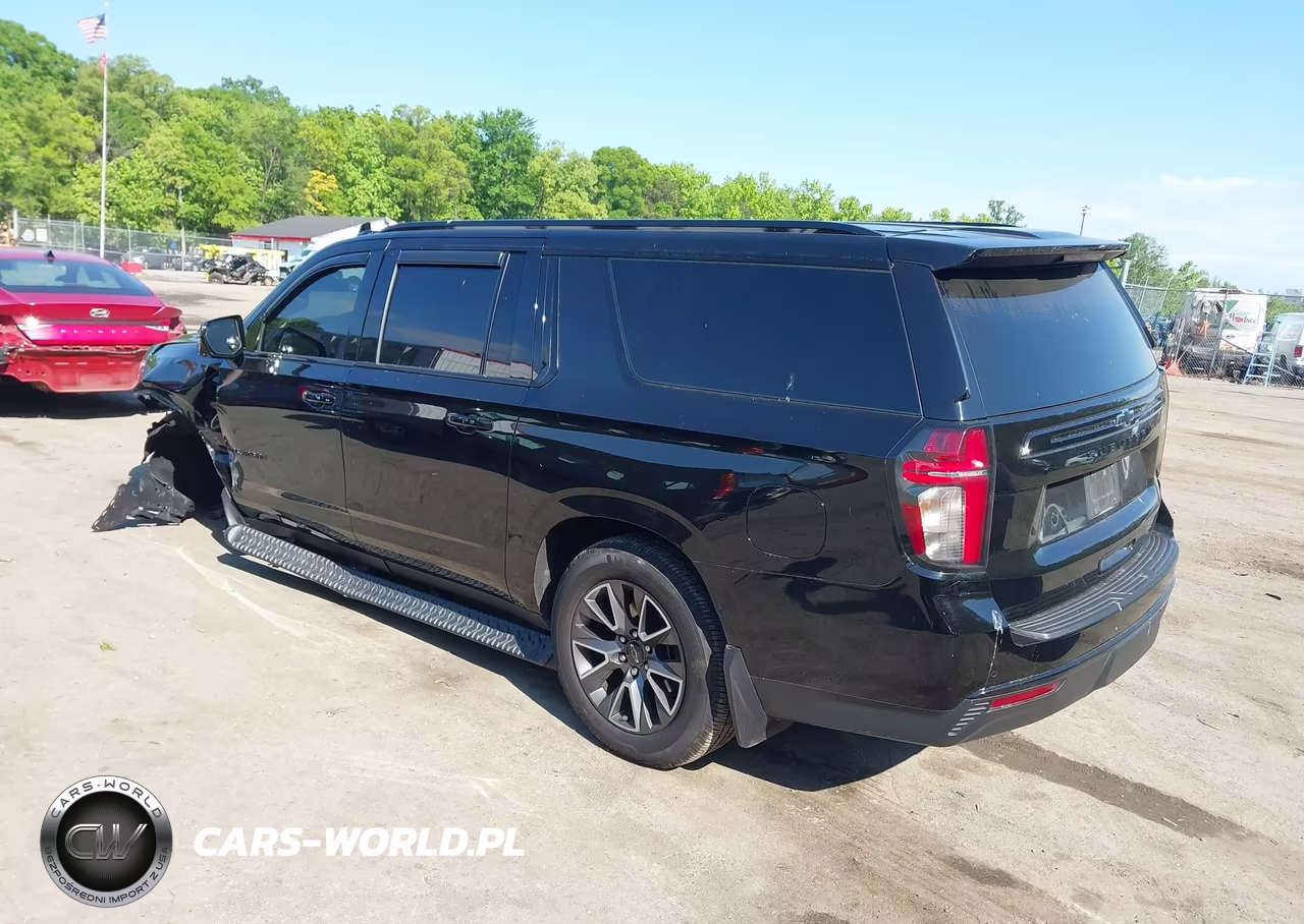 2023 Chevrolet Suburban 4Wd Z71 VIN:1GNSKDKD7PR366500 - 3