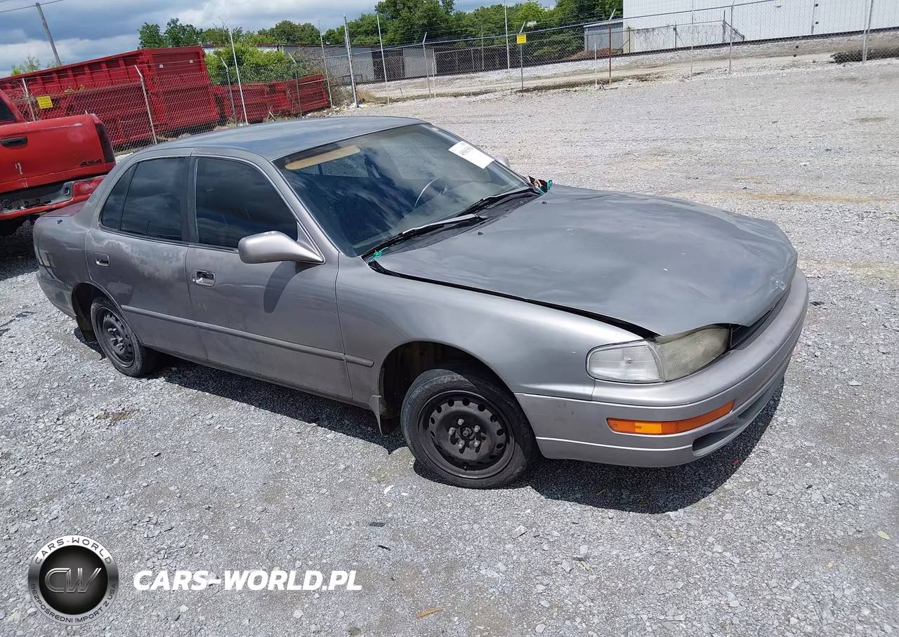 1993 Toyota Camry Le VIN:4T1SK12E2PU271044 - 3