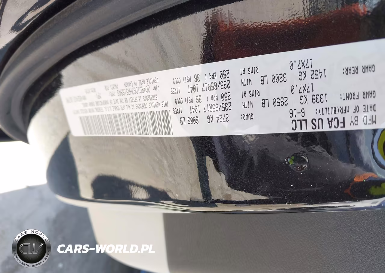 2017 Chrysler Pacifica Touring VIN:2C4RC1DG7HR516949 - 9