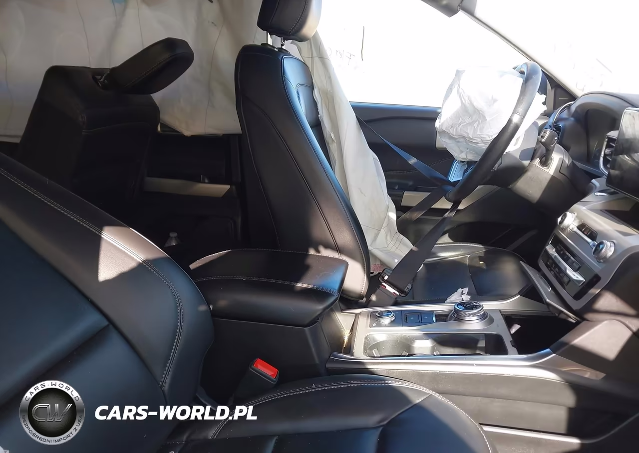 2023 Ford Explorer Xlt VIN:1FMSK8DH5PGB63337 - 5