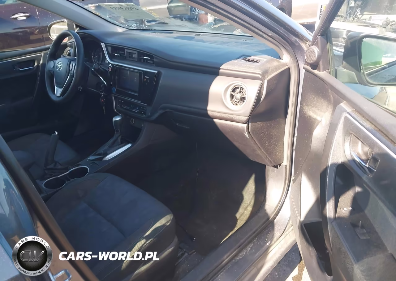 2017 Toyota Corolla Le VIN:2T1BURHE0HC805144 - 5