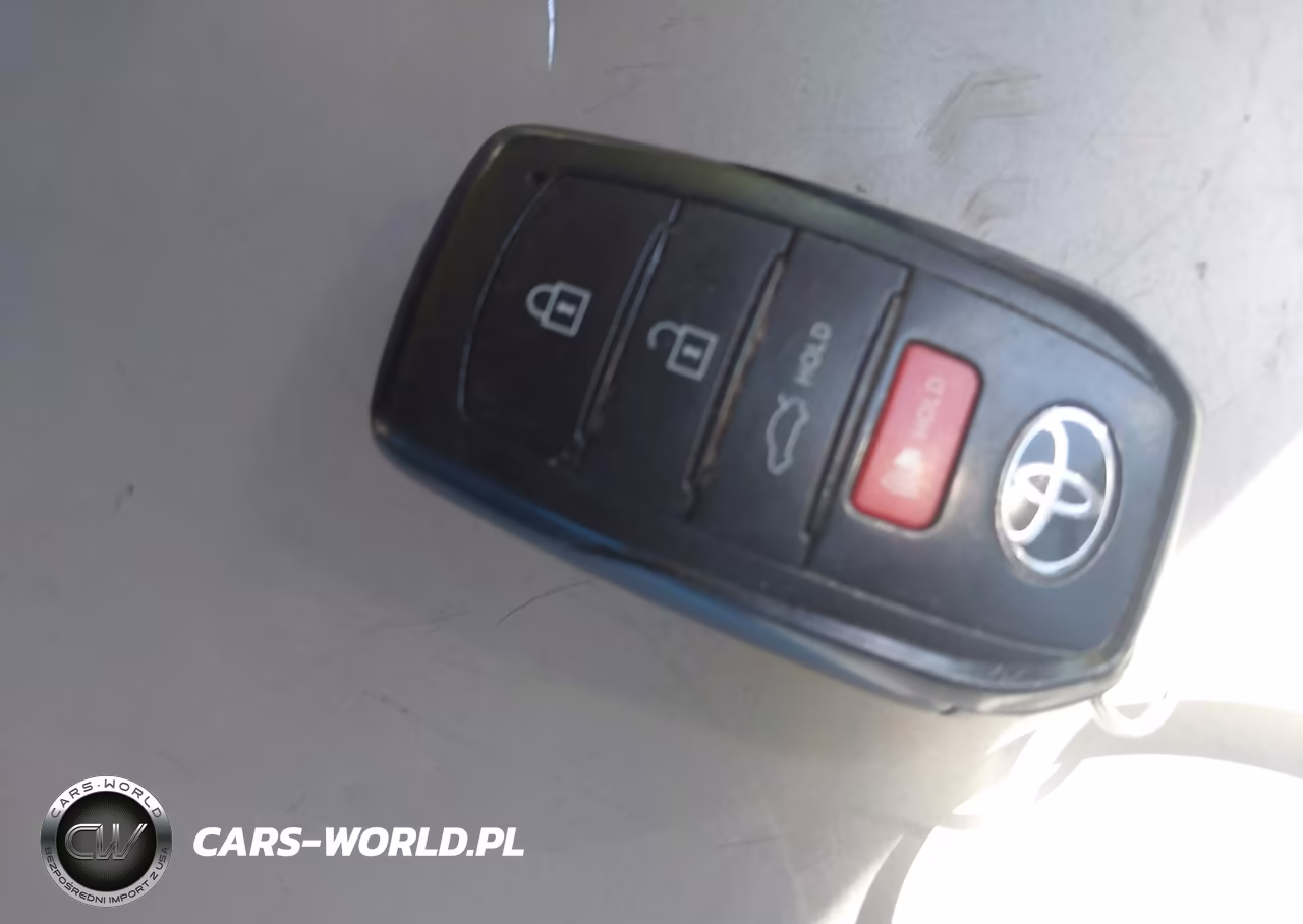 2025 Toyota Camry Le VIN:4T1DBADK2SU010145 - 10