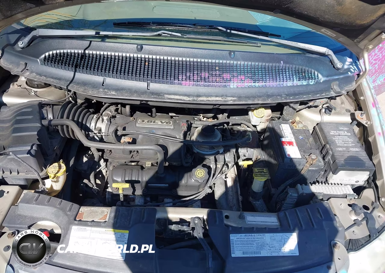 2002 Chrysler Town & Country Lx VIN:2C8GT44L72R614536 - 10