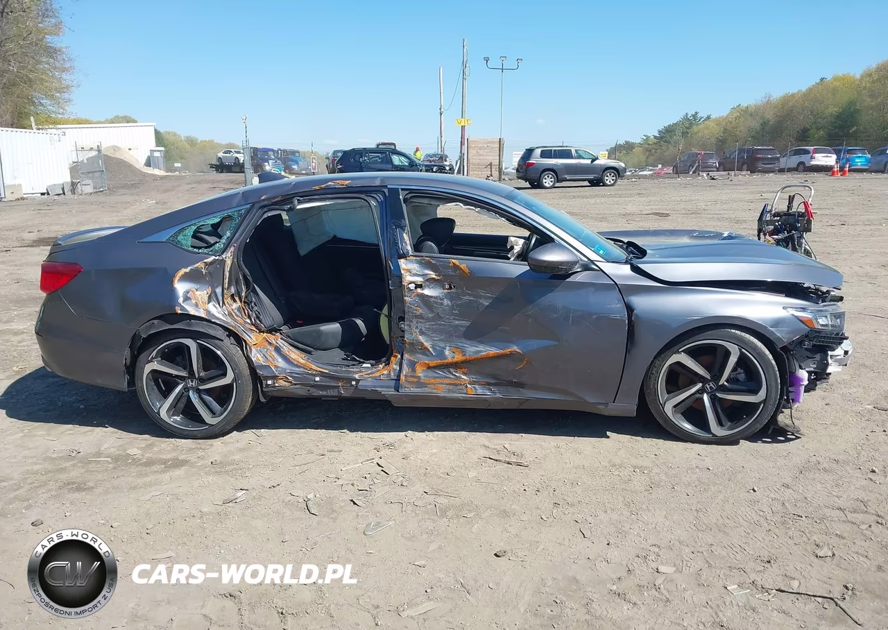 2018 Honda Accord Sport VIN:1HGCV1F35JA082777 - 14
