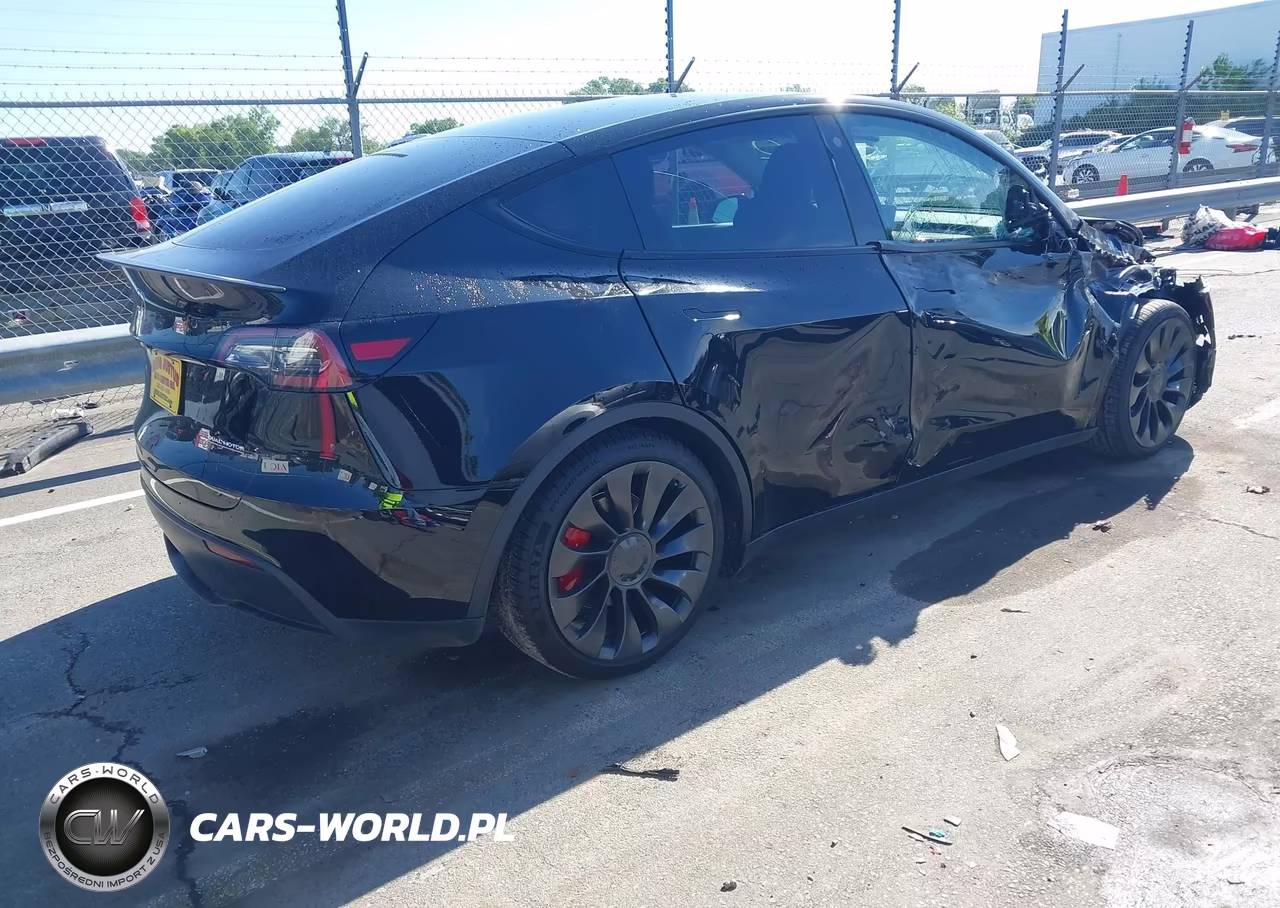 2021 Tesla Model Y Performance Dual Motor All-Wheel Drive VIN:5YJYGDEFXMF173356 - 4