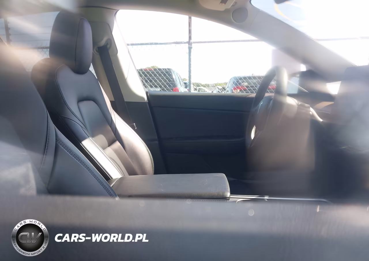 2021 Tesla Model Y Performance Dual Motor All-Wheel Drive VIN:5YJYGDEFXMF173356 - 5