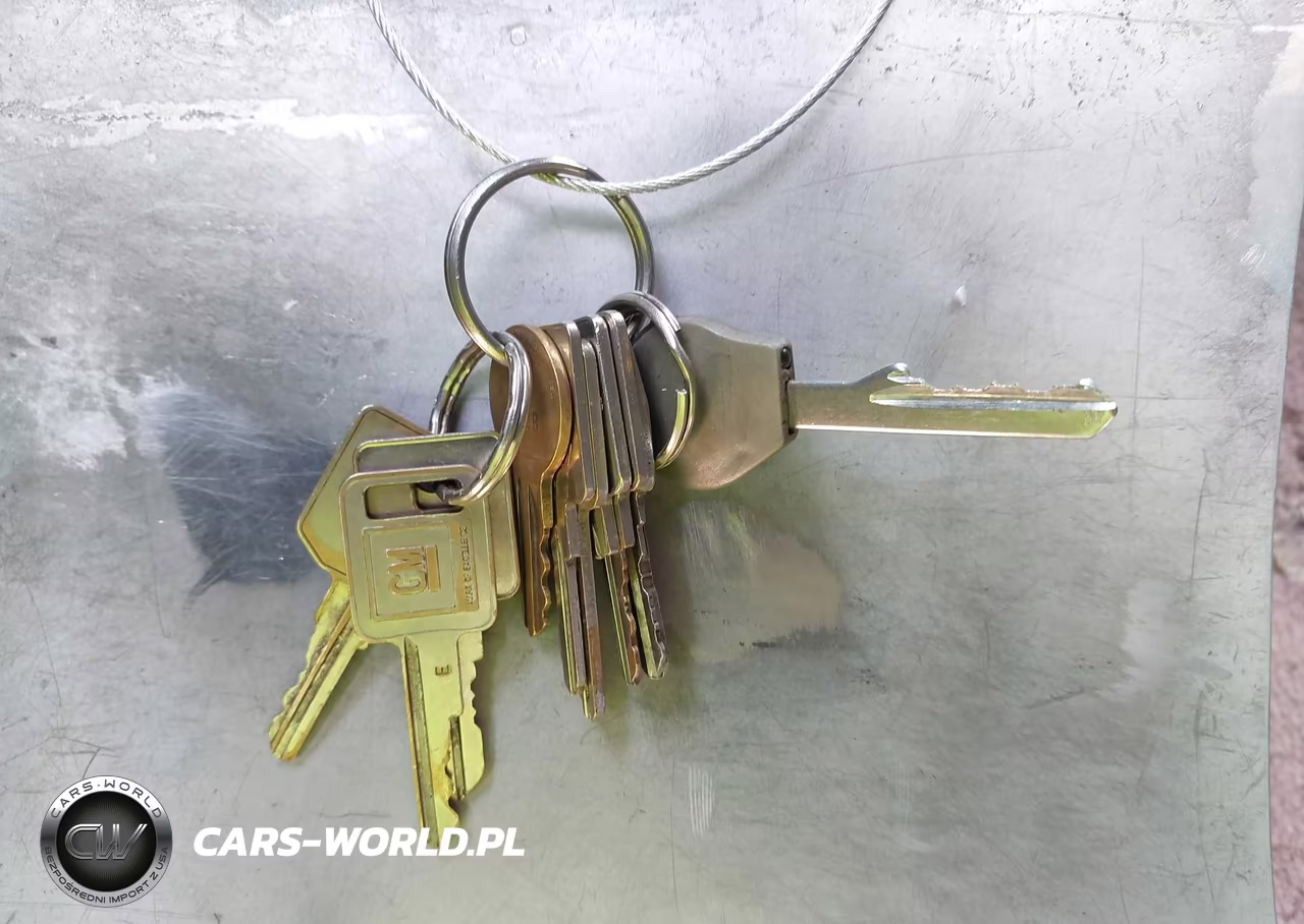 1992 Chevrolet P30 VIN:1GBKP37NXN3314742 - 11