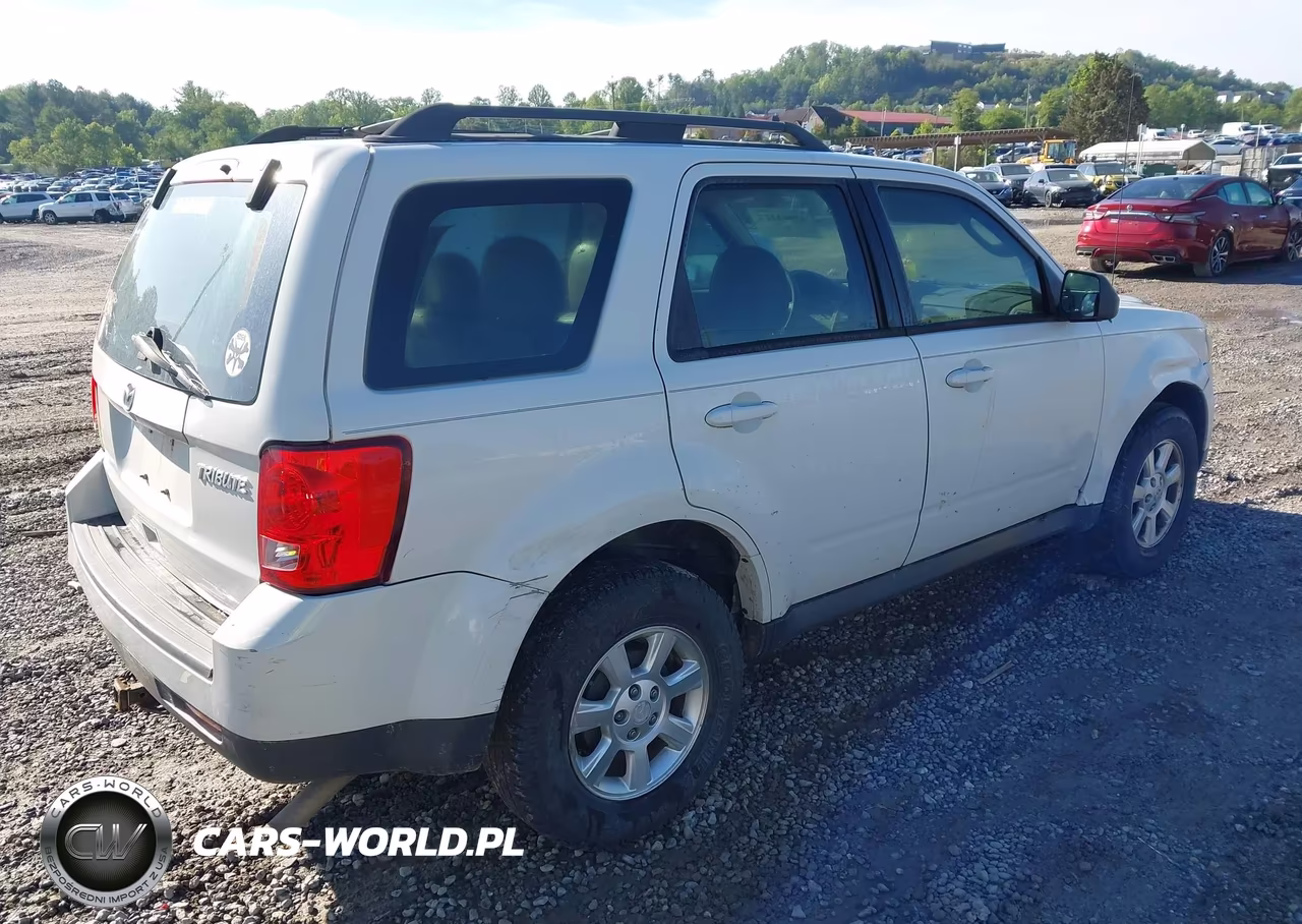 2010 Mazda Tribute I Sport VIN:4F2CY0C7XAKM08526 - 4
