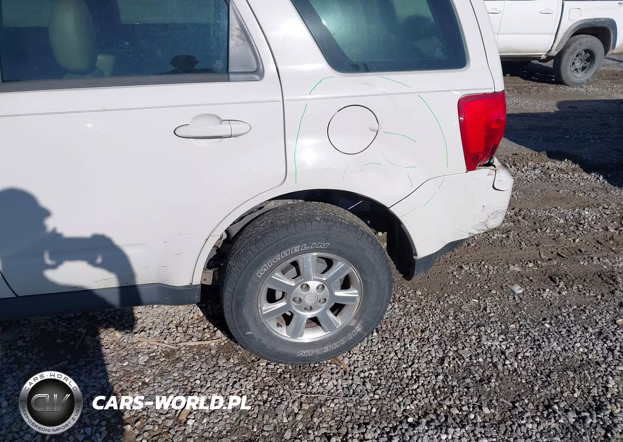 2010 Mazda Tribute I Sport VIN:4F2CY0C7XAKM08526 - 6