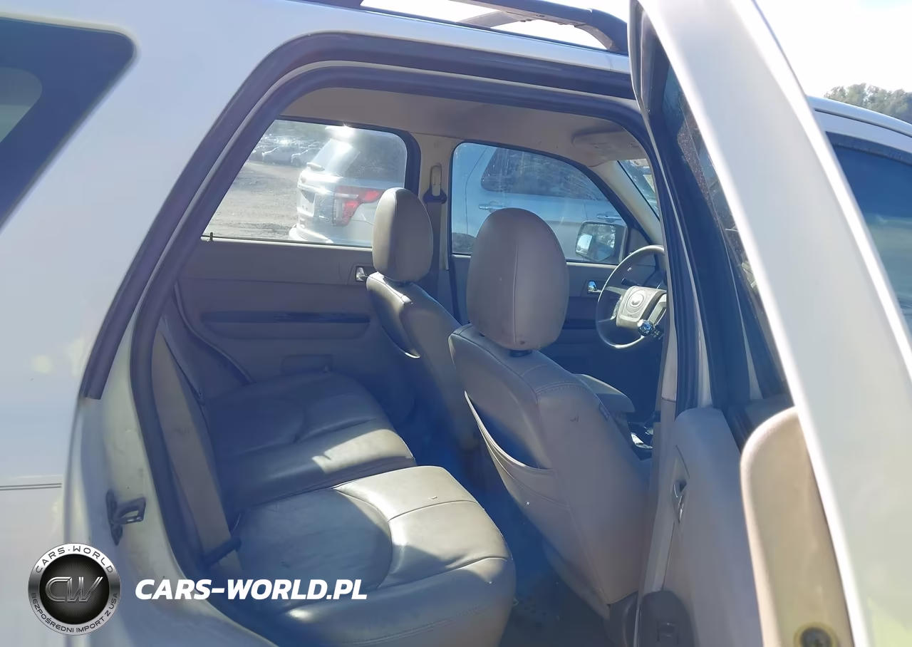 2010 Mazda Tribute I Sport VIN:4F2CY0C7XAKM08526 - 8