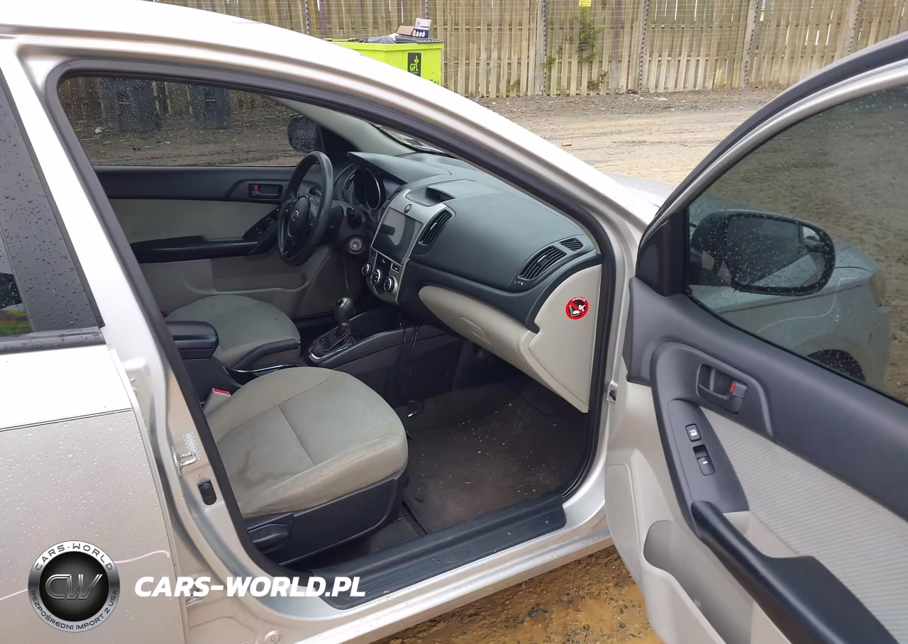 2012 Kia Forte Ex VIN:KNAFU4A20C5596382 - 5