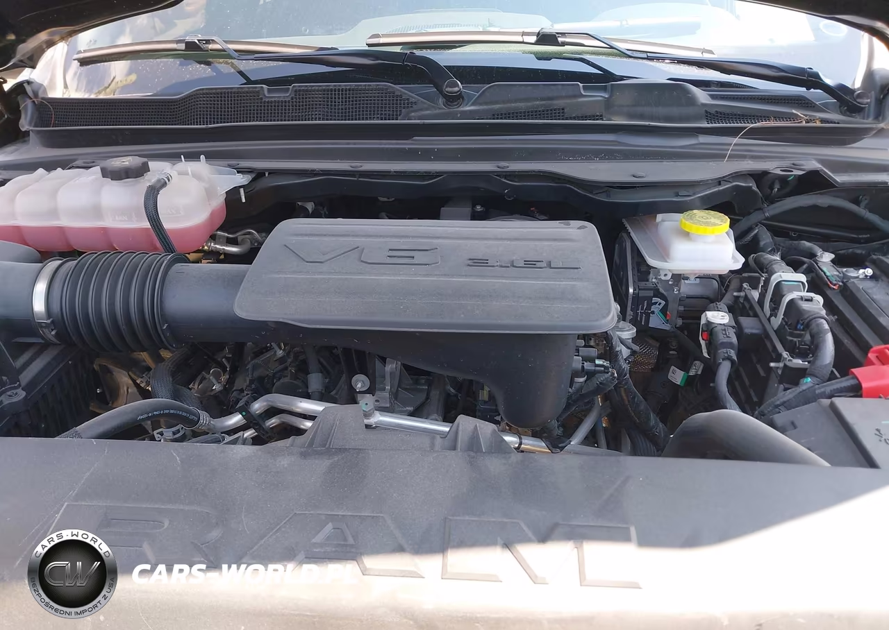 2025 Ram 1500 VIN:1C6RRFFG0SN190089 - 10