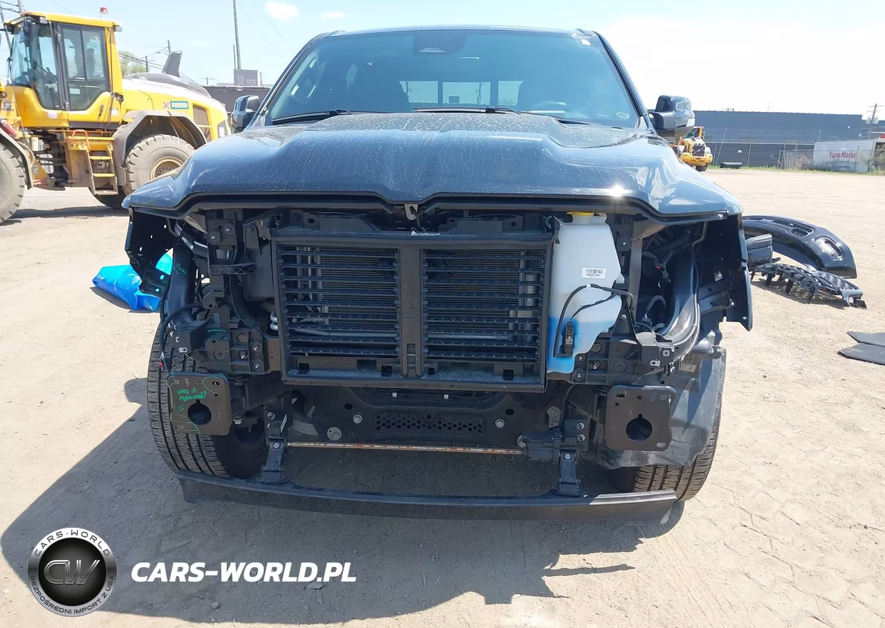 2025 Ram 1500 VIN:1C6RRFFG0SN190089 - 13