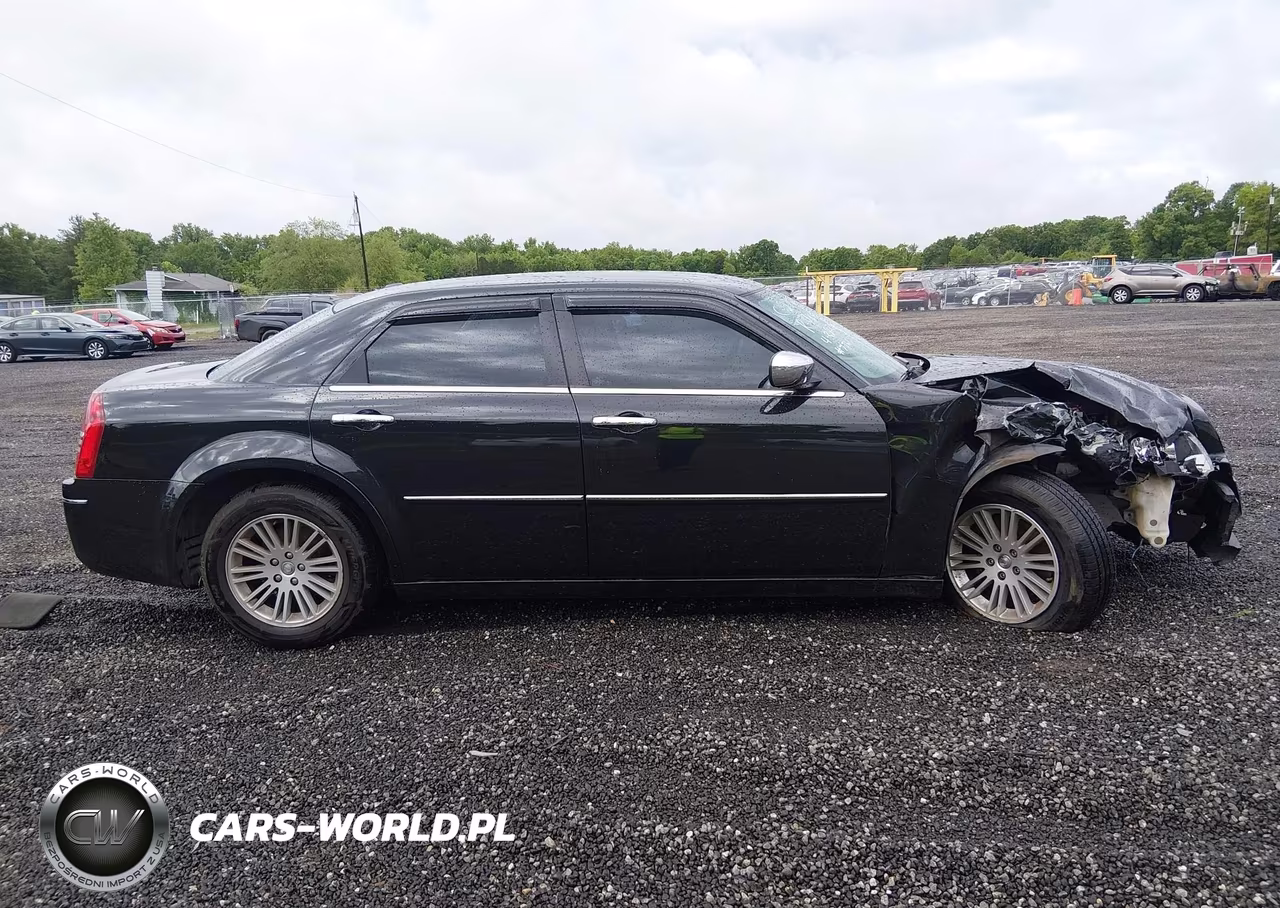 2010 Chrysler 300 Touring-Signature Series-Executive Series VIN:2C3CA5CV3AH164374 - 13