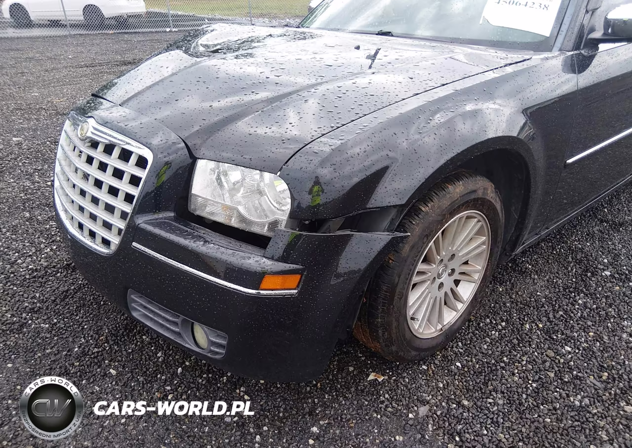 2010 Chrysler 300 Touring-Signature Series-Executive Series VIN:2C3CA5CV3AH164374 - 6