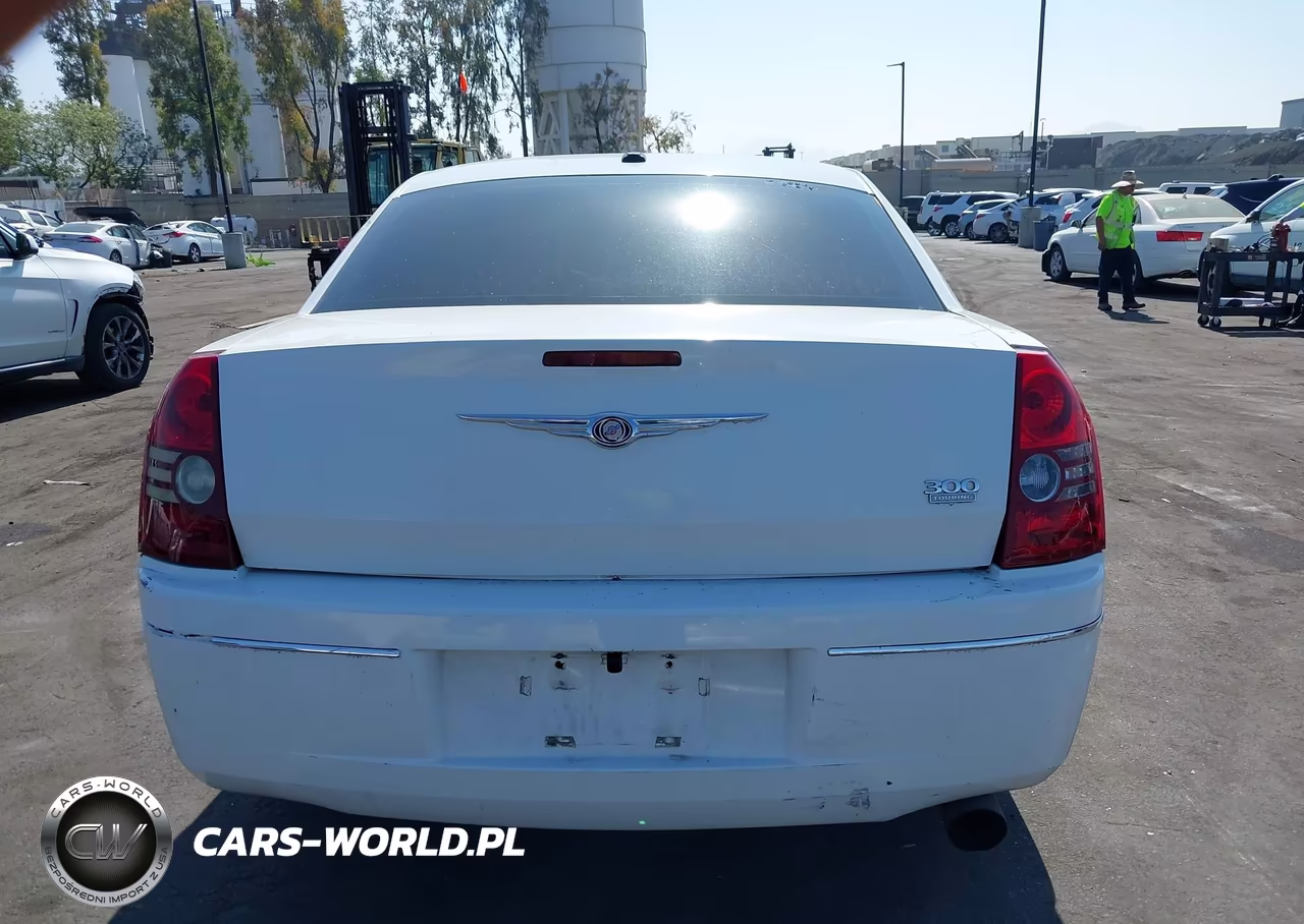 2010 Chrysler 300 Touring-Signature Series-Executive Series VIN:2C3CA5CV6AH326935 - 13