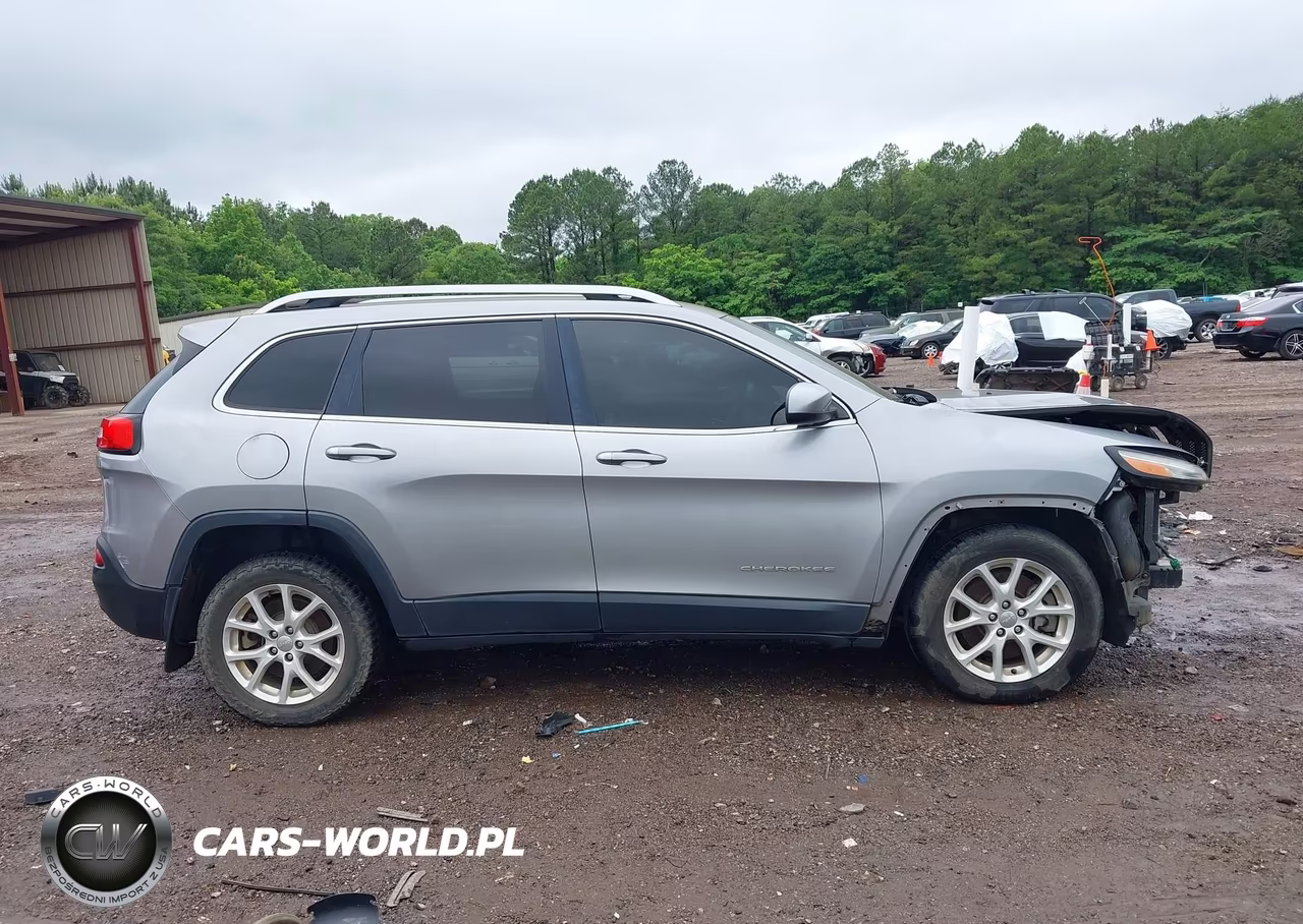 2016 Jeep Cherokee Latitude VIN:1C4PJLCS6GW274093 - 14