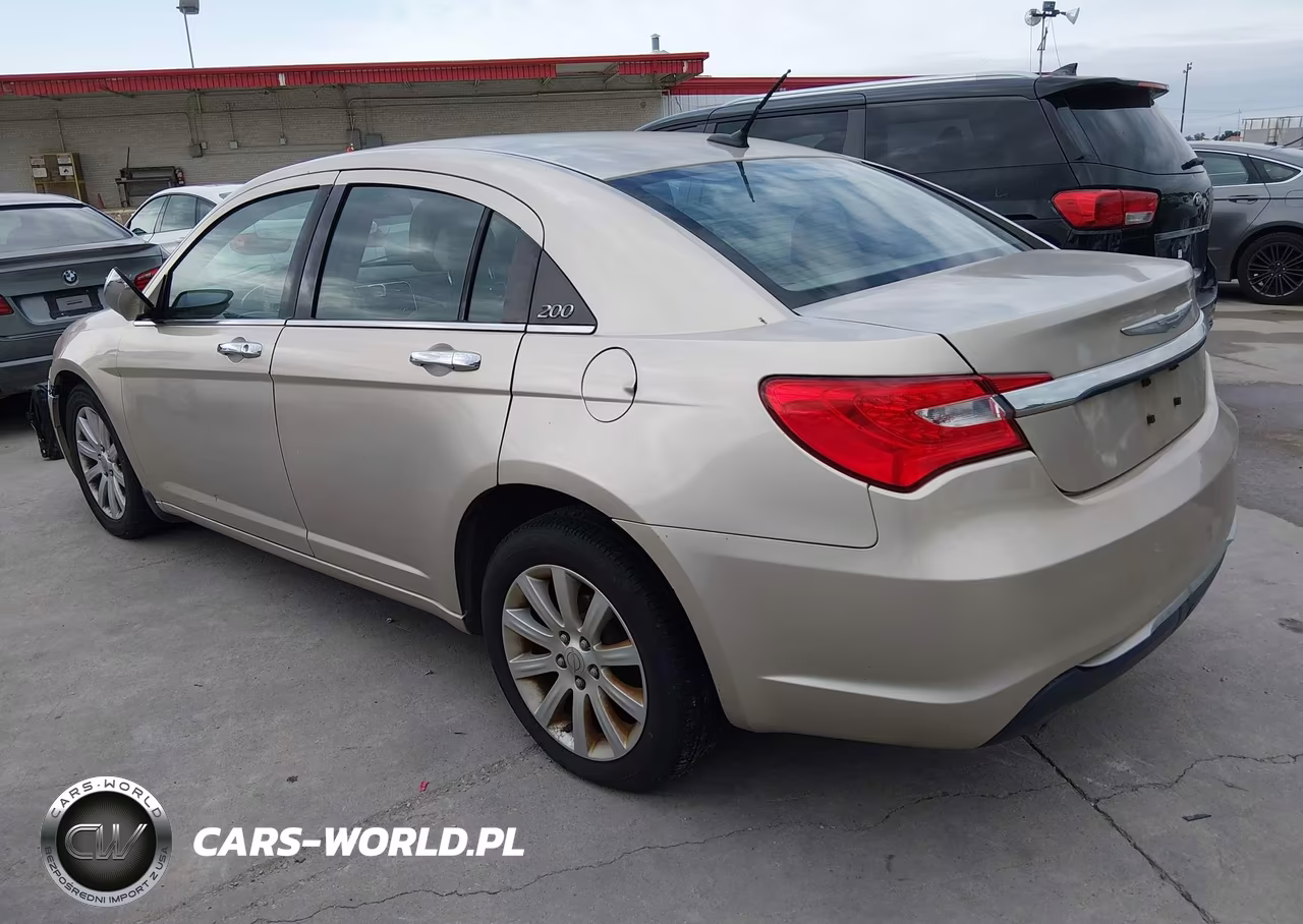 2013 Chrysler 200 Limited VIN:1C3CCBCG1DN724253 - 3