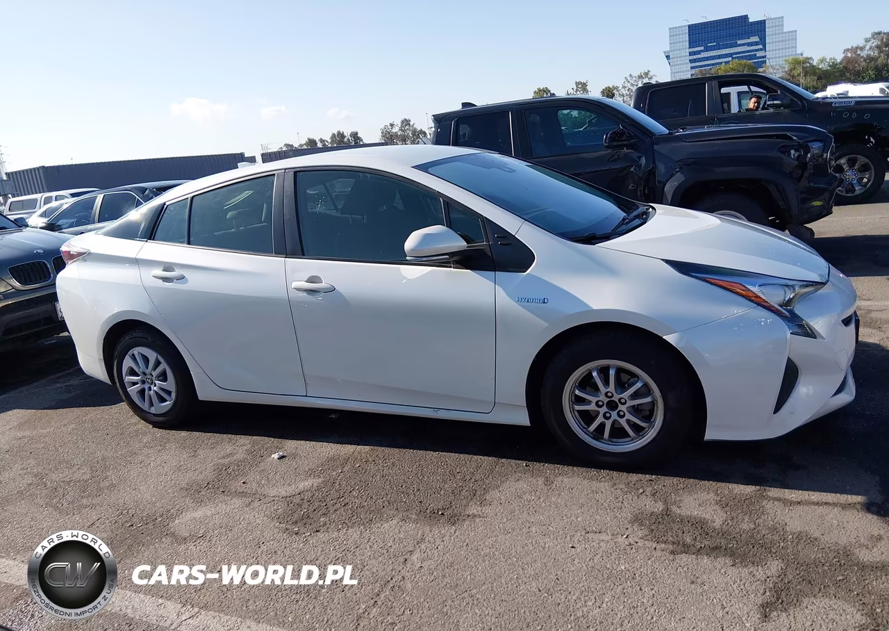 2017 Toyota Prius Two VIN:JTDKBRFU1H3031527 - 13