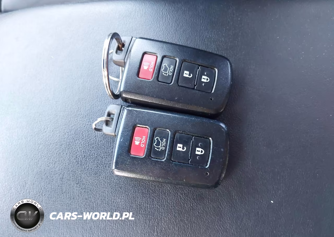 2016 Toyota Rav4 Hybrid Limited VIN:JTMDJREV8GD013654 - 11