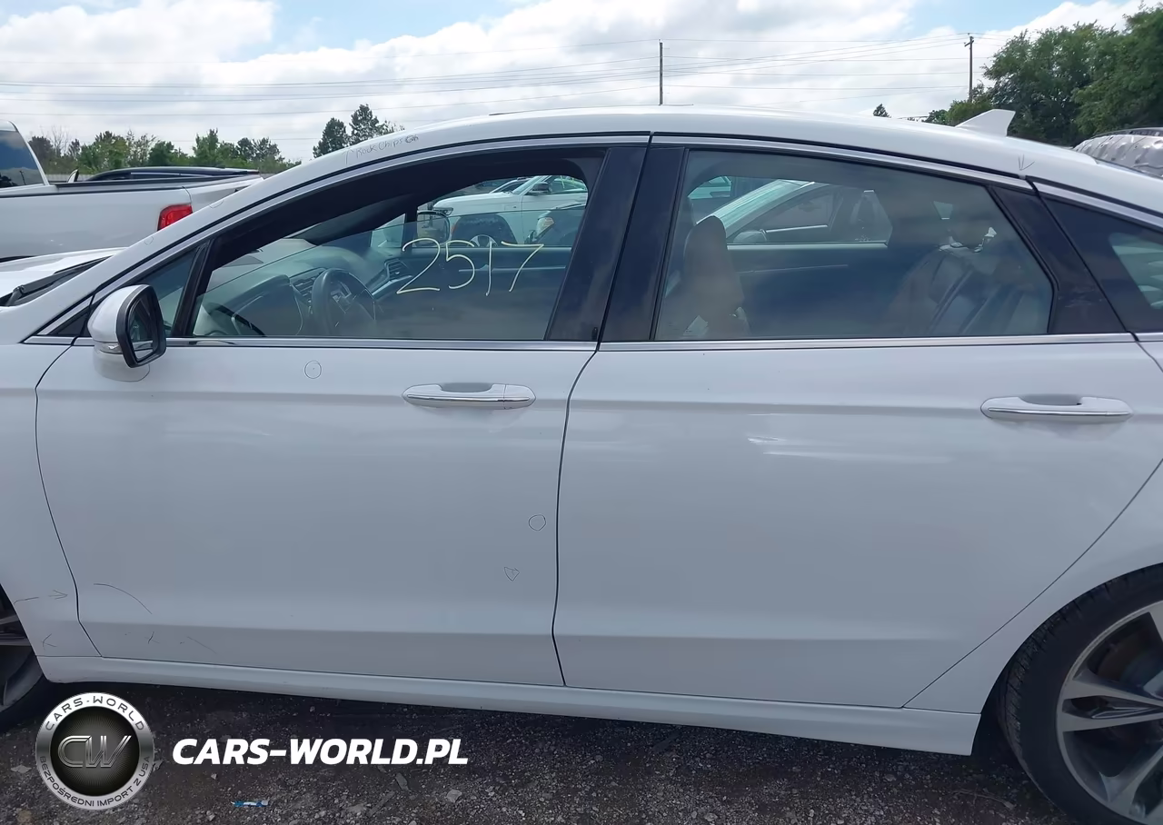 2020 Ford Fusion Titanium VIN:3FA6P0K97LR175938 - 15