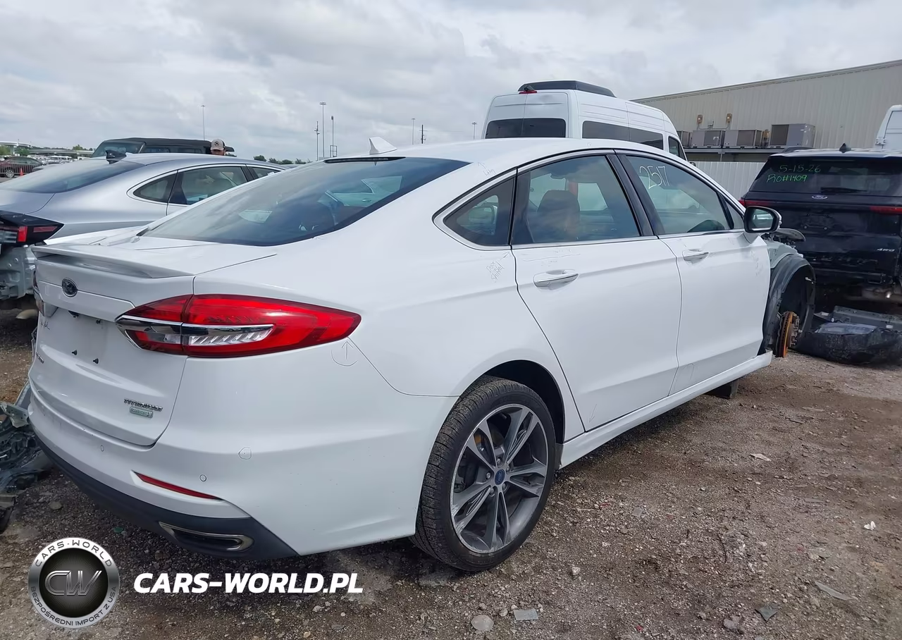 2020 Ford Fusion Titanium VIN:3FA6P0K97LR175938 - 4