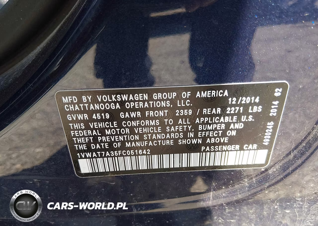 2015 Volkswagen Passat 1.8T Wolfsburg Edition VIN:1VWAT7A35FC051642 - 9