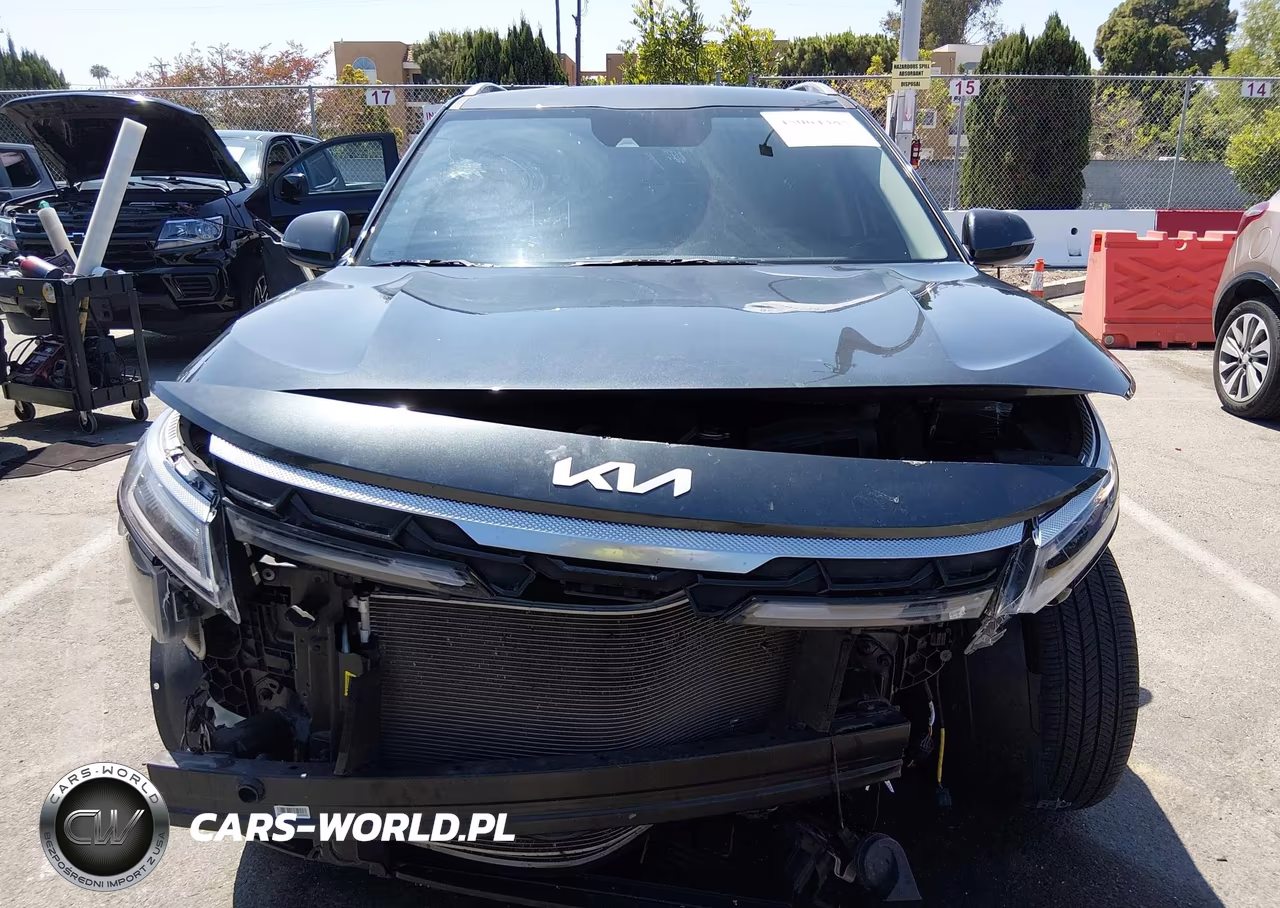 2025 Kia Seltos S VIN:KNDEUCAA9S7724198 - 13